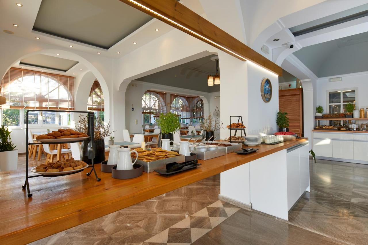 Hermes Hotel คามารี ภายนอก รูปภาพ