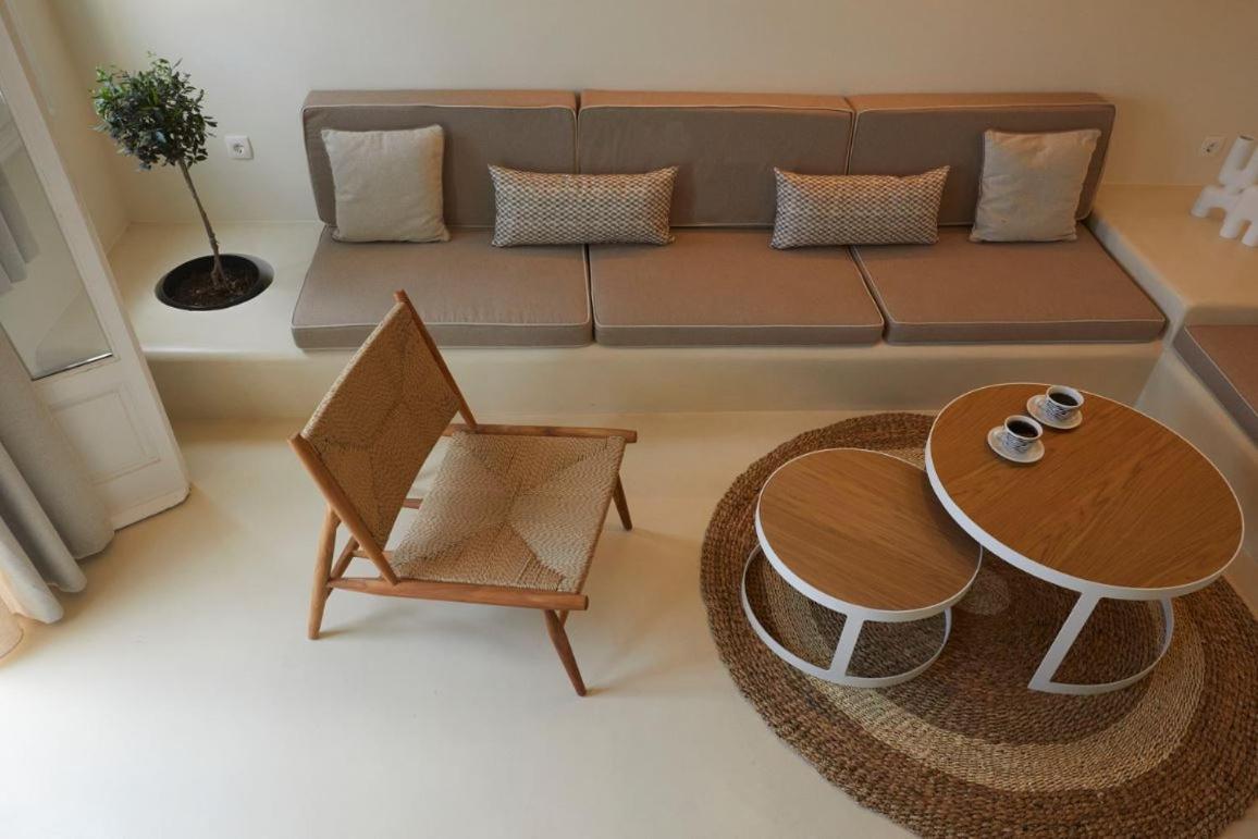 Hermes Hotel คามารี ภายนอก รูปภาพ