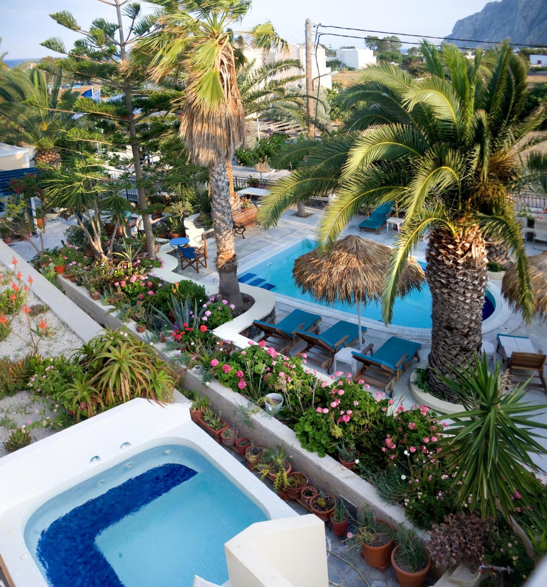 Hermes Hotel คามารี ภายนอก รูปภาพ